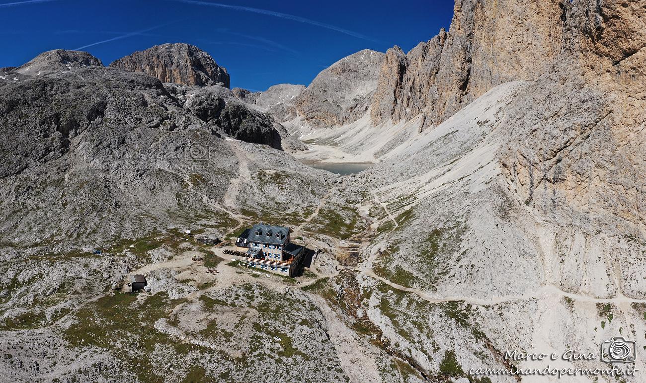 072 Lago e Rifugio Antermoia.jpg - default